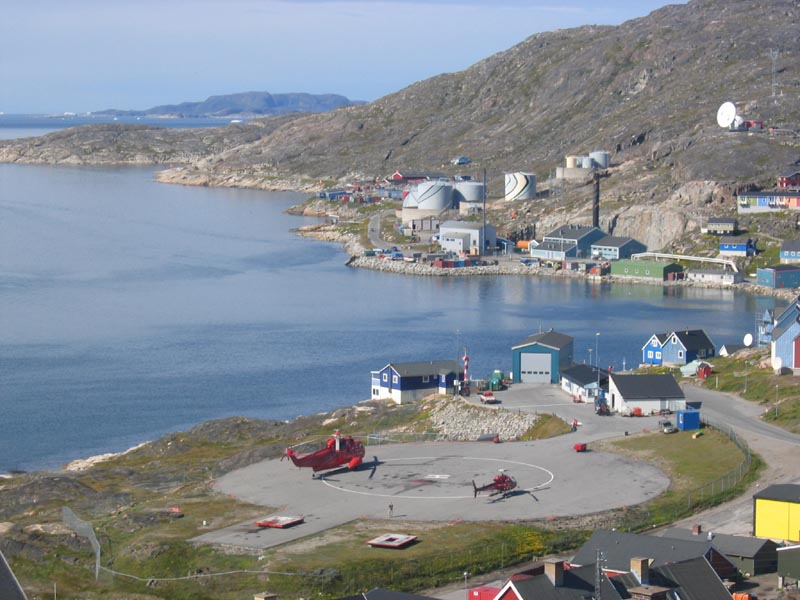 IMG_7884_Heliport_Oeltanks_Qaqortoq