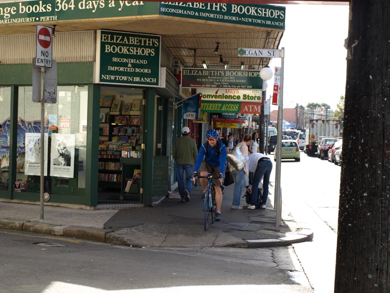 P4112719_Antiquariats-Kette