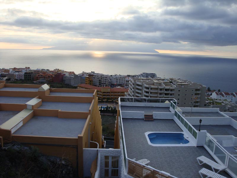 DSC00185_gomerra_blick_mit_ferienwohnungen